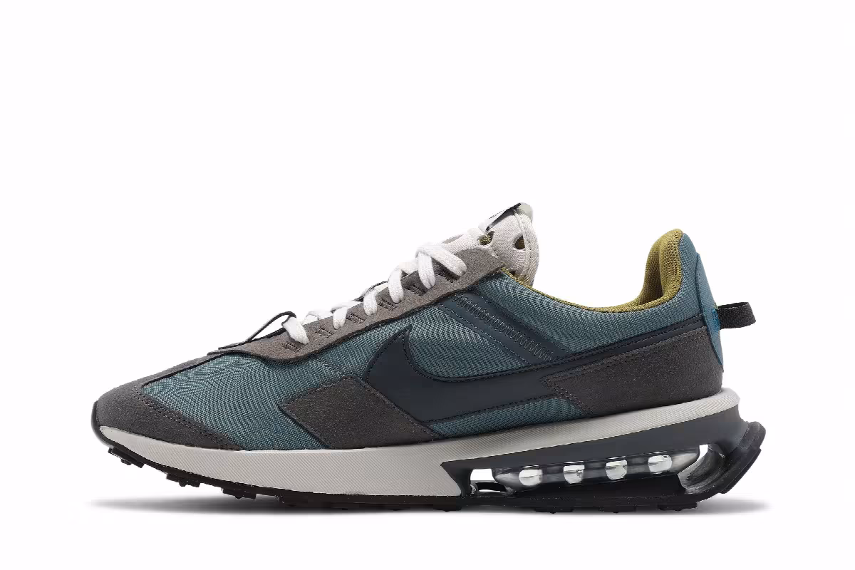 Nike Air Max Pre-Day LX Hasta, view 4
