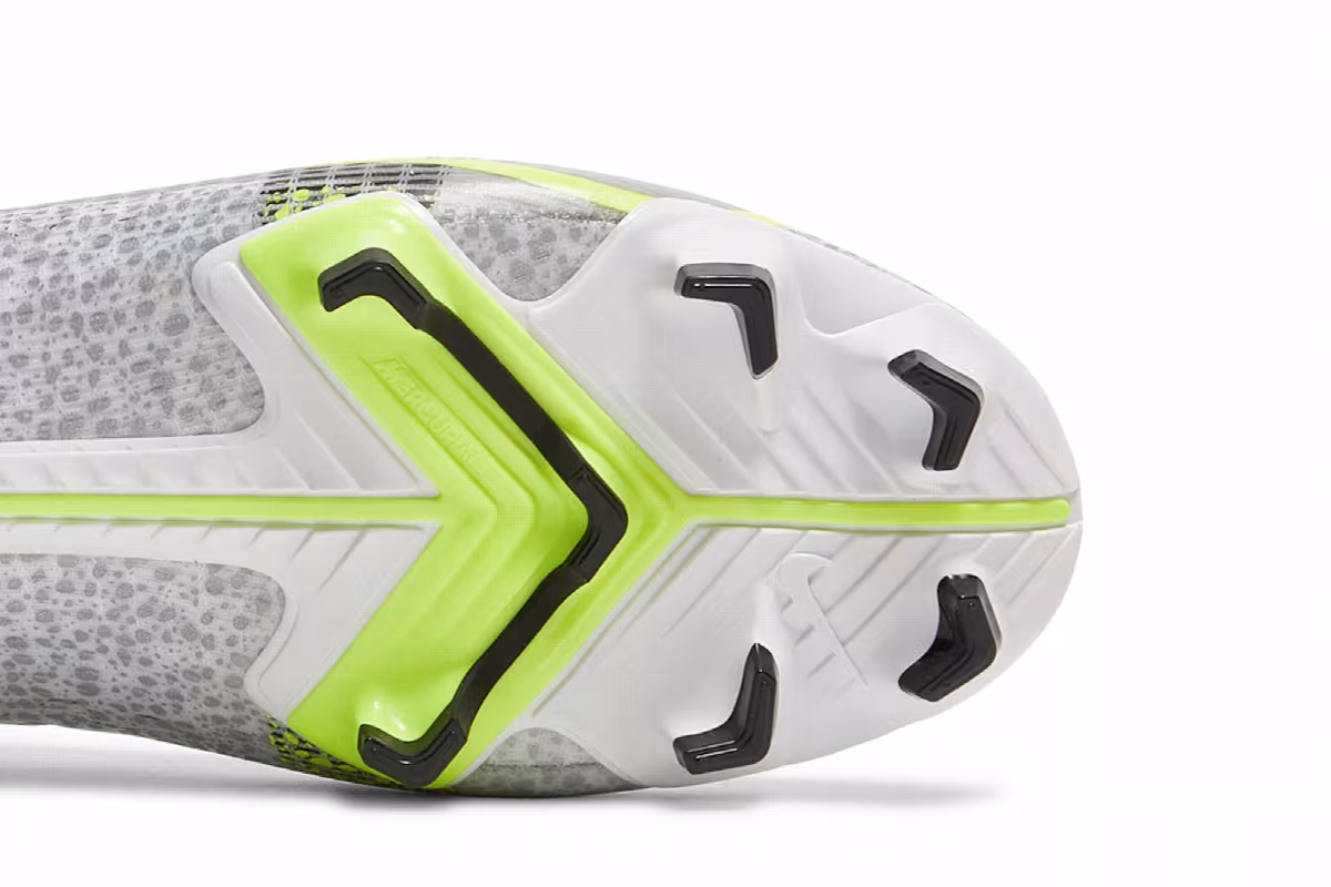 Nike Mercurial Vapor 14 Pro FG Metallic Silver Volt, view 6