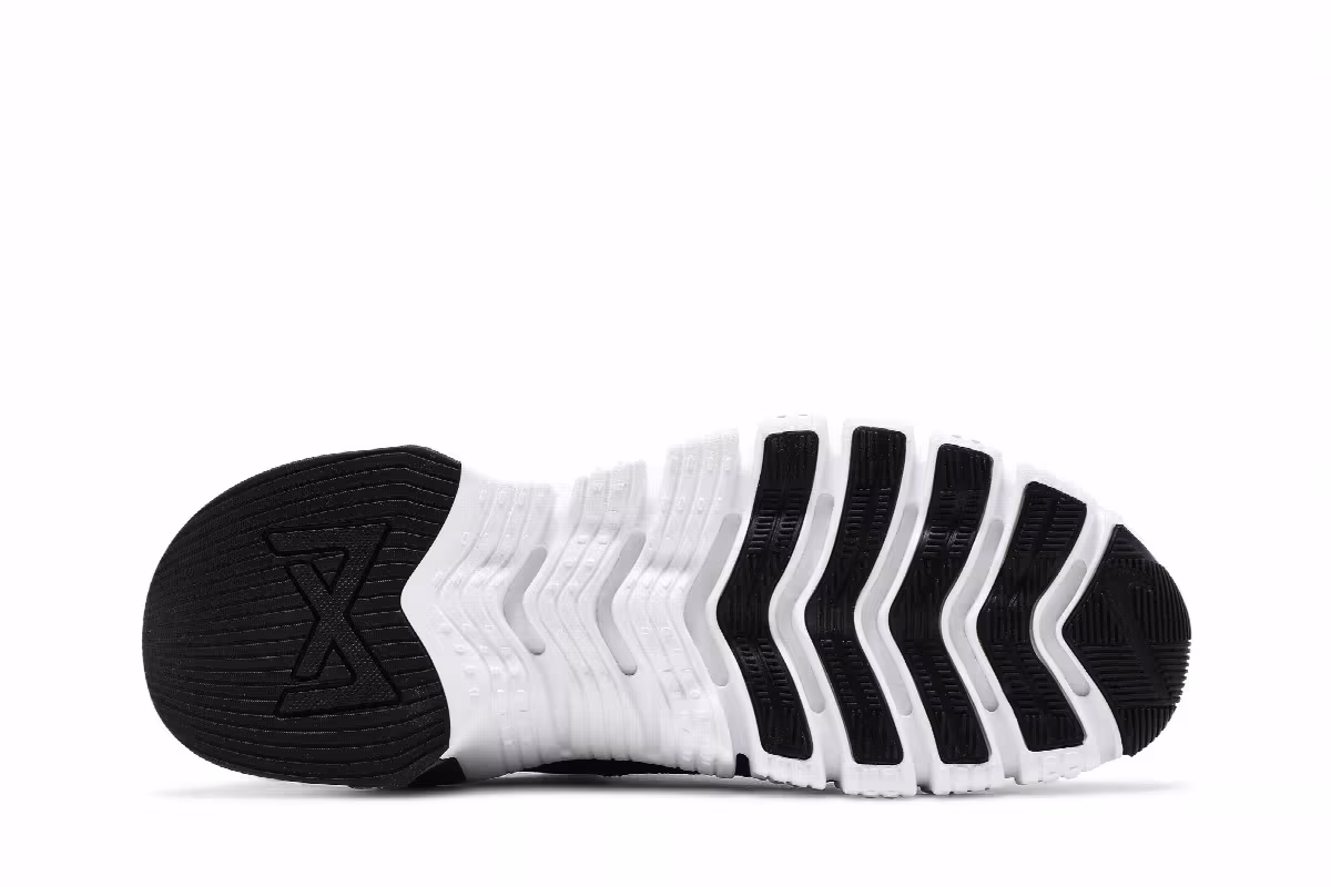 Nike Free Metcon 4 Black White, view 5