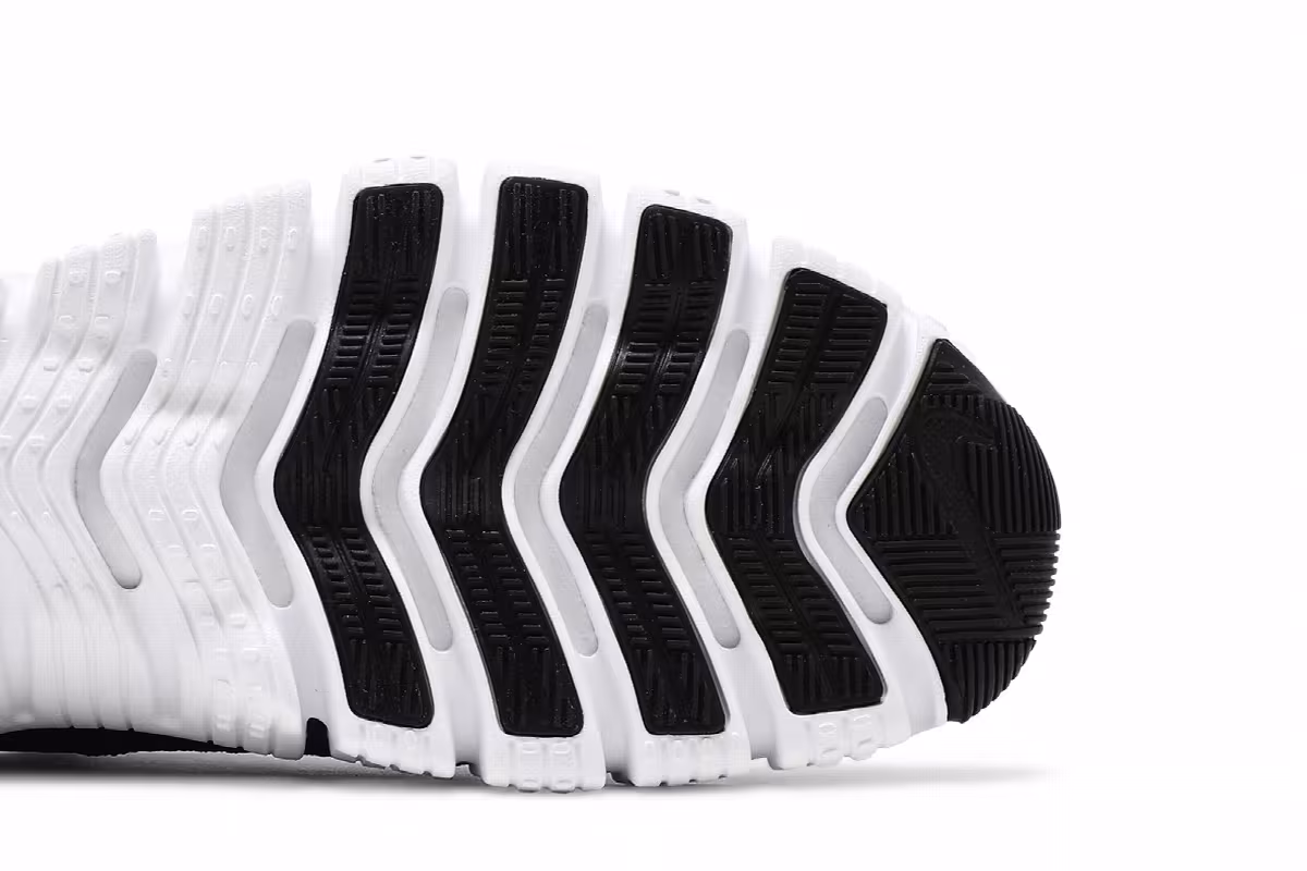 Nike Free Metcon 4 Black White, view 6