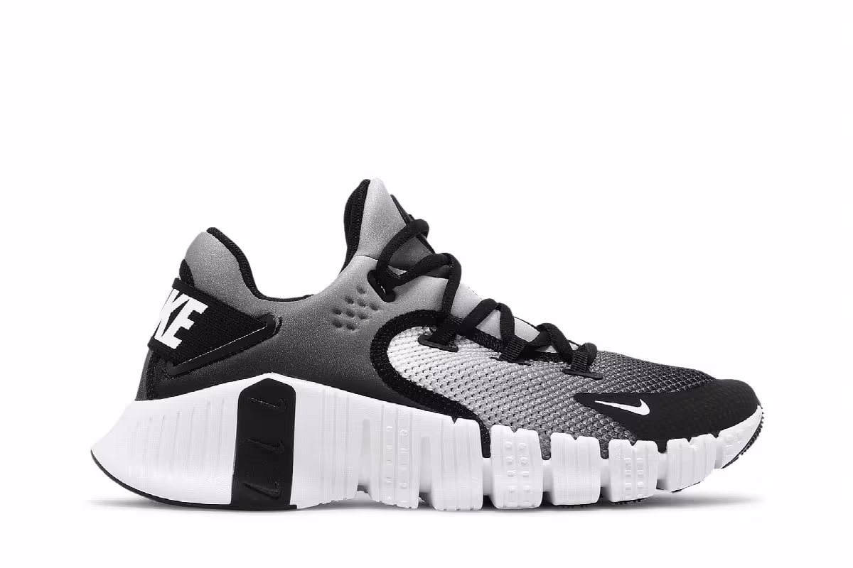 Nike Women's Free Metcon 4 White Black, view 2