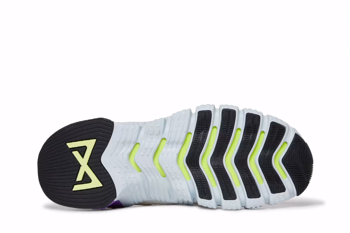Nike Women's Free Metcon 4 White Wild Berry, view 5