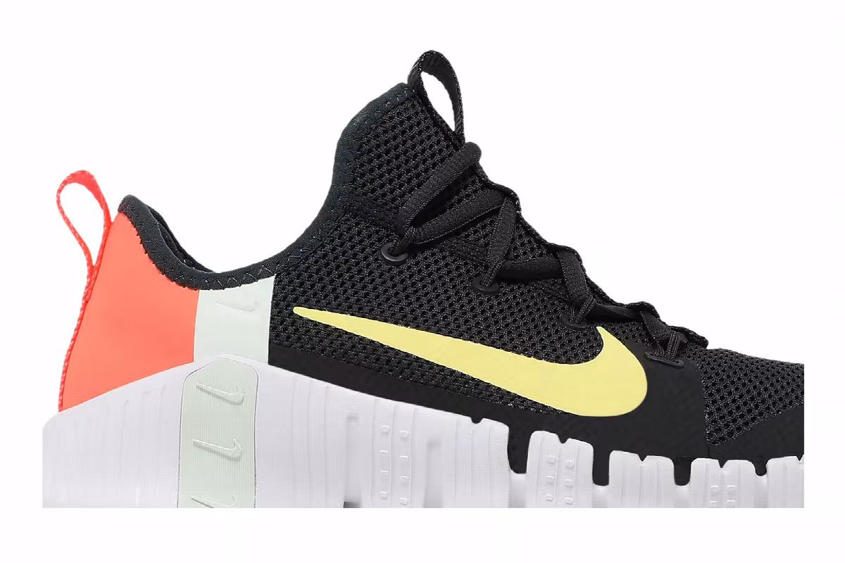 Nike Women's Free Metcon 3 Black Bright Mango, view 3