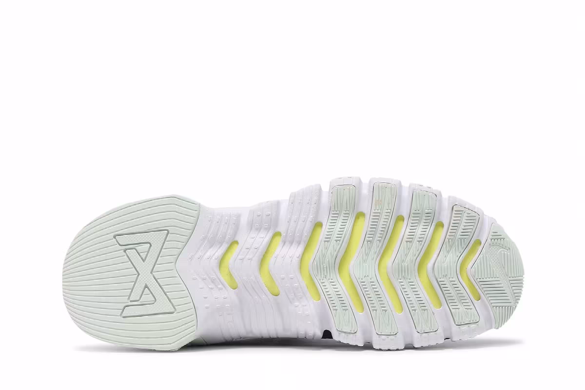 Nike Women's Free Metcon 3 Black Bright Mango, view 5