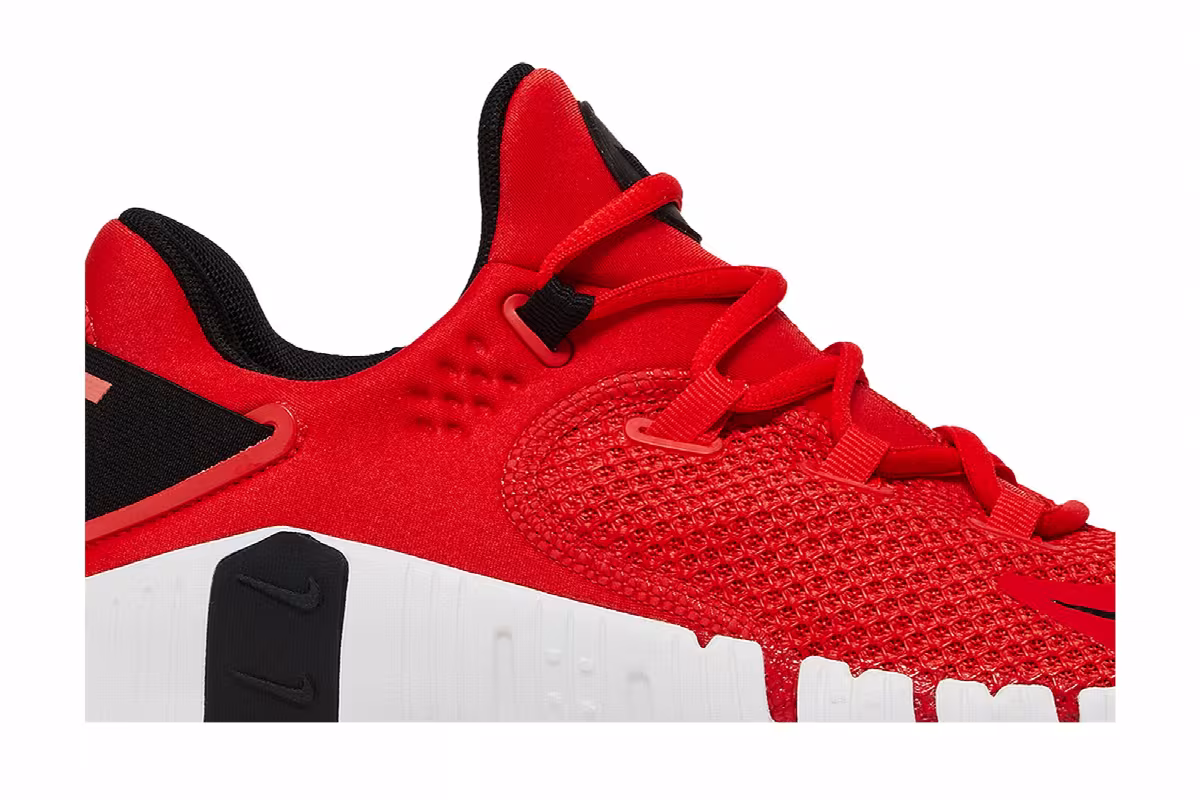 Nike Free Metcon 4 Chile Red, view 3