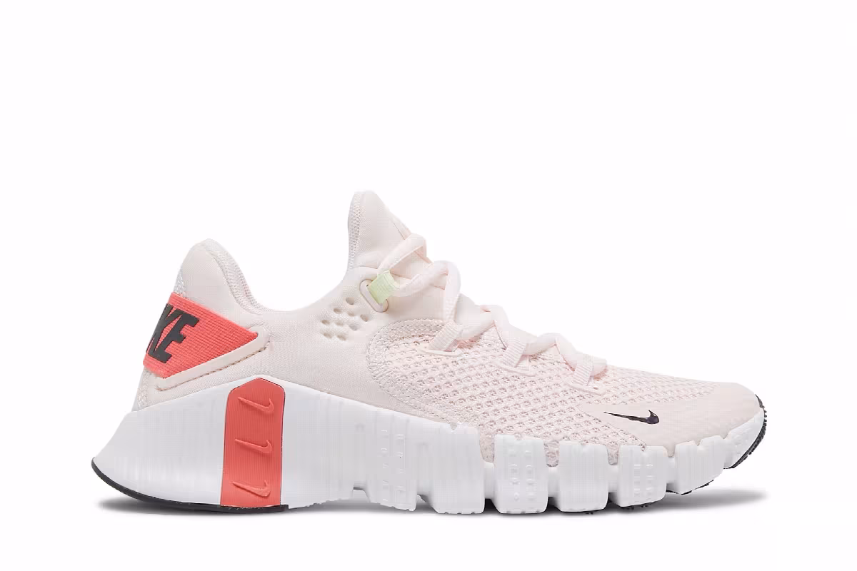 Nike Women's Free Metcon 4 Light Soft Pink Magic Ember, view 2