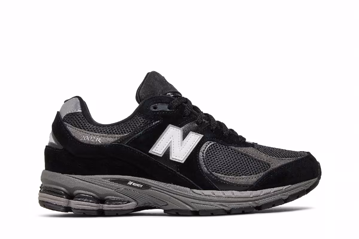 New Balance 2002R Black, view 2