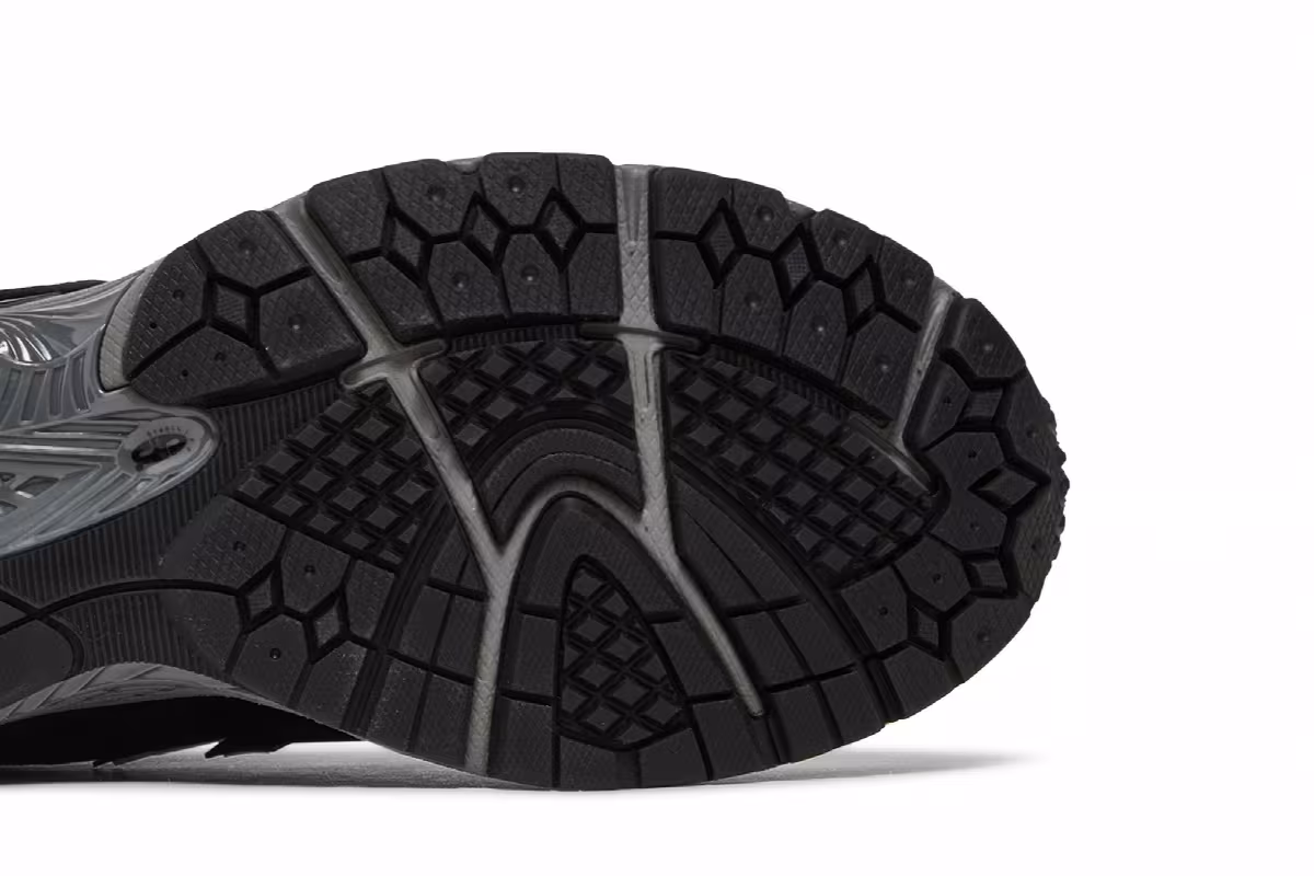 New Balance 2002R Black, view 6