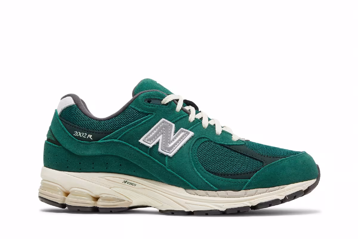 New Balance 2002R Suede Pack - Forest Green, view 2