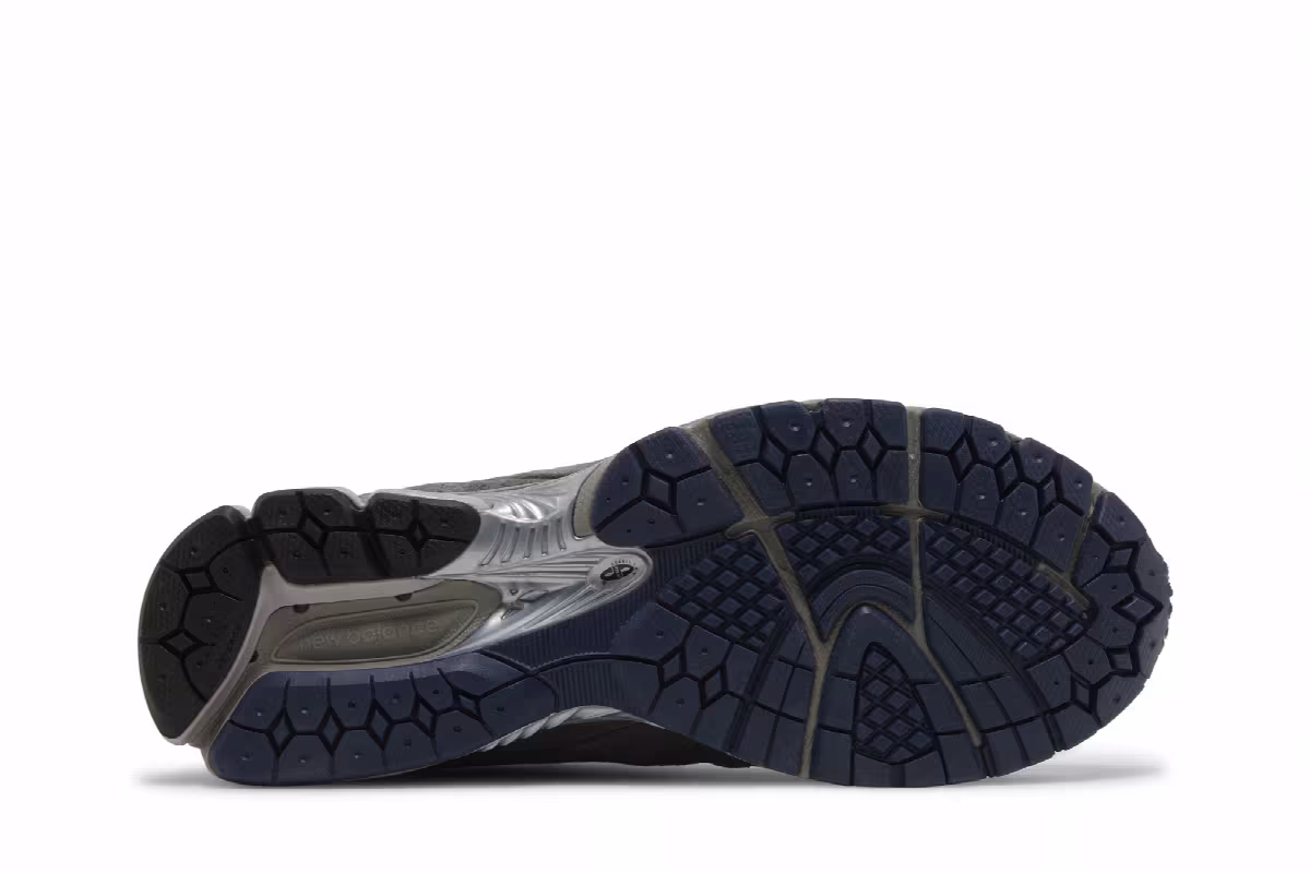 New Balance 2002R GORE-TEX Castlerock Natural Indigo, view 5