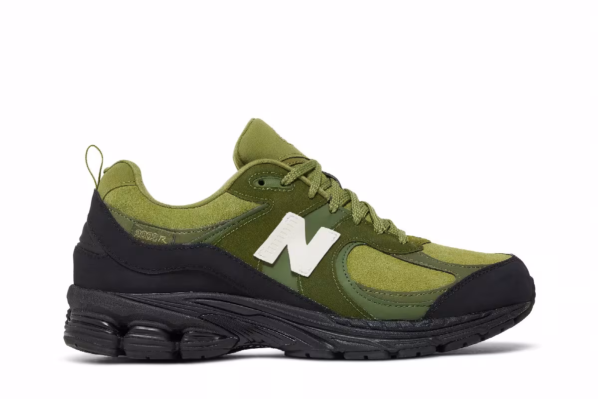 The Basement x New Balance 2002R Moss Green, view 2