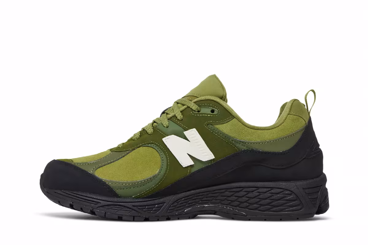 The Basement x New Balance 2002R Moss Green, view 4