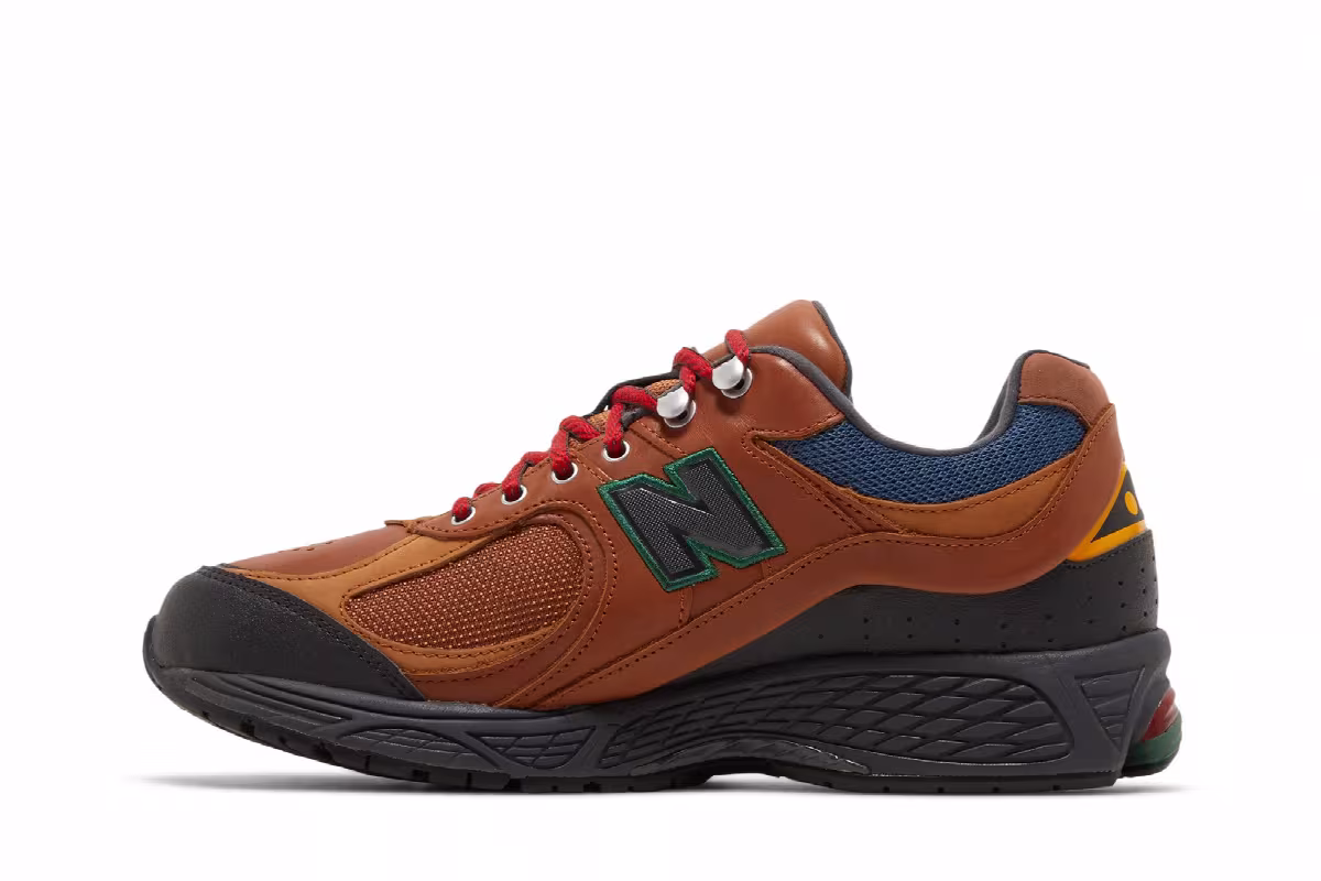 New Balance 2002R Hiking Pack - Brown, view 4