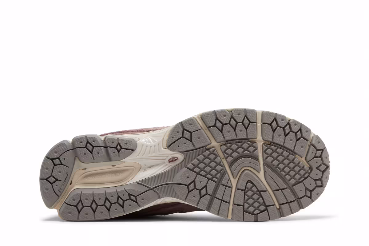 New Balance 2002R Suede Pack - Dusty Fig, view 5