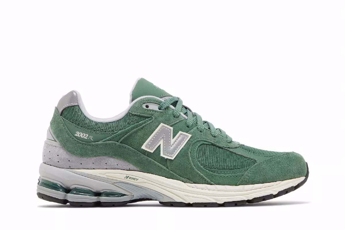 New Balance 2002R Jade Silver Metallic, view 2