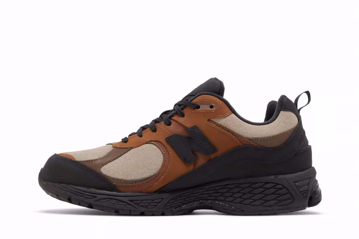 The Basement x New Balance 2002R Earth Brown, view 4