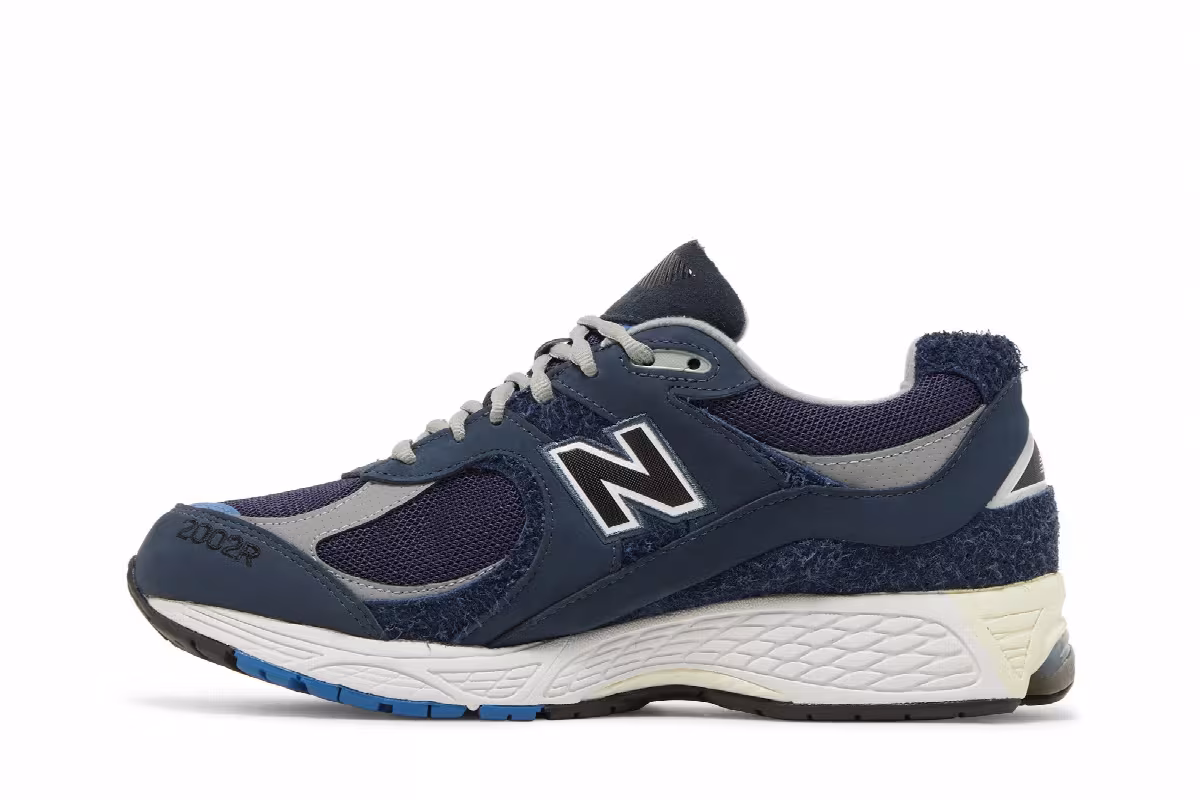 INVINCIBLE x N.HOOLYWOOD x New Balance 2002R GORE-TEX Blue Moon, view 4