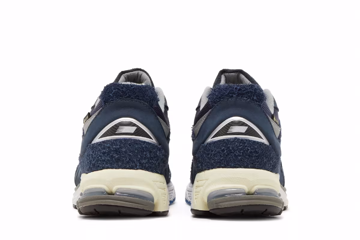 INVINCIBLE x N.HOOLYWOOD x New Balance 2002R GORE-TEX Blue Moon, view 7