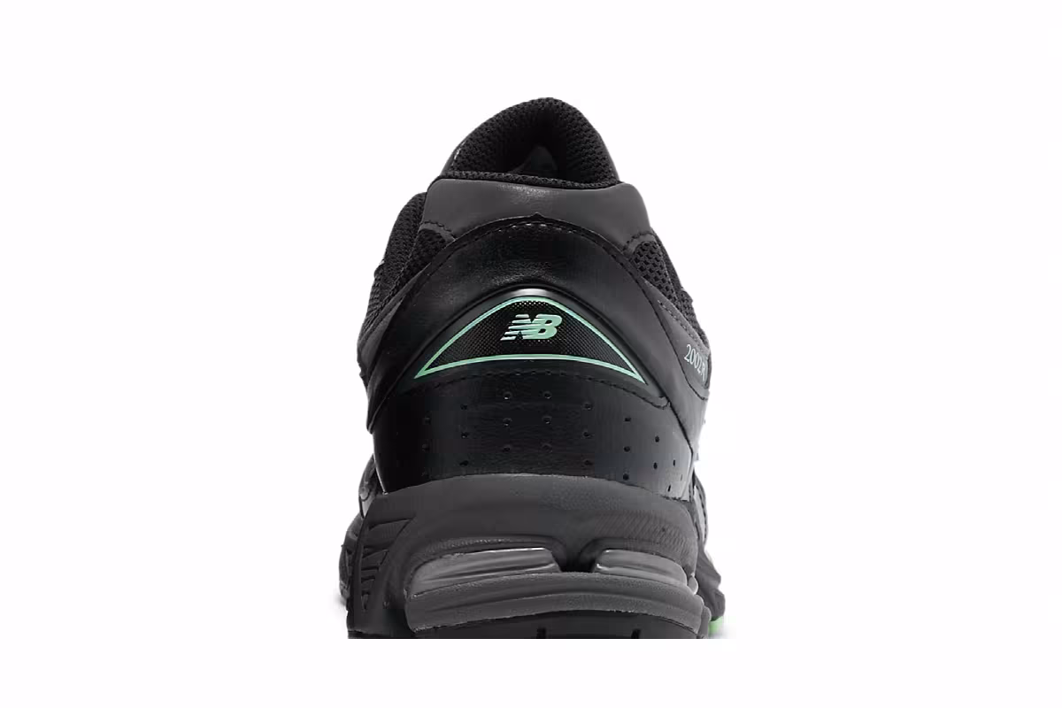 New Balance 2002R Black Powder Green, view 8