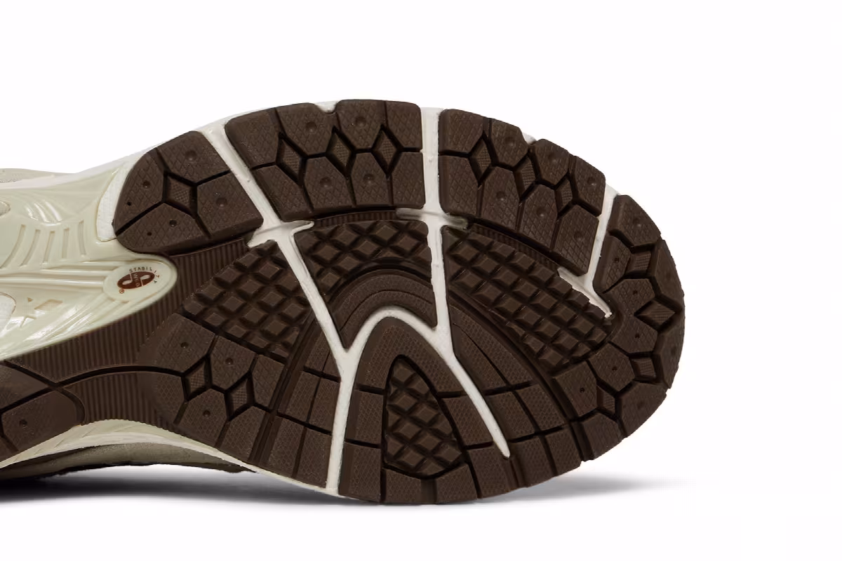 New Balance 2002R Brown Corduroy, view 6