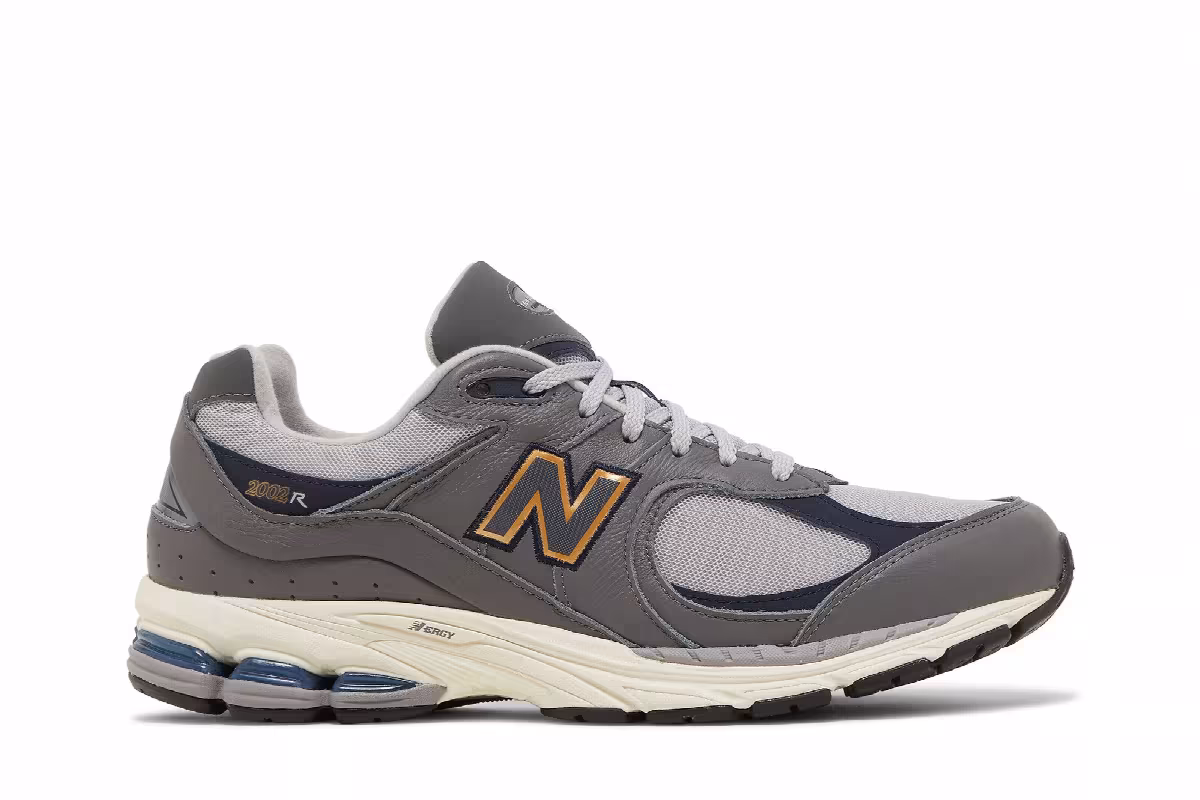 New Balance 2002R Castlerock Gold Metallic, view 2