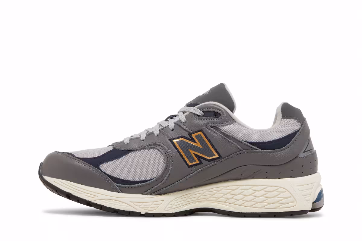 New Balance 2002R Castlerock Gold Metallic, view 4
