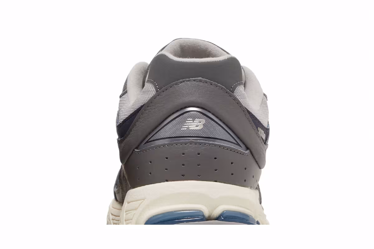 New Balance 2002R Castlerock Gold Metallic, view 8