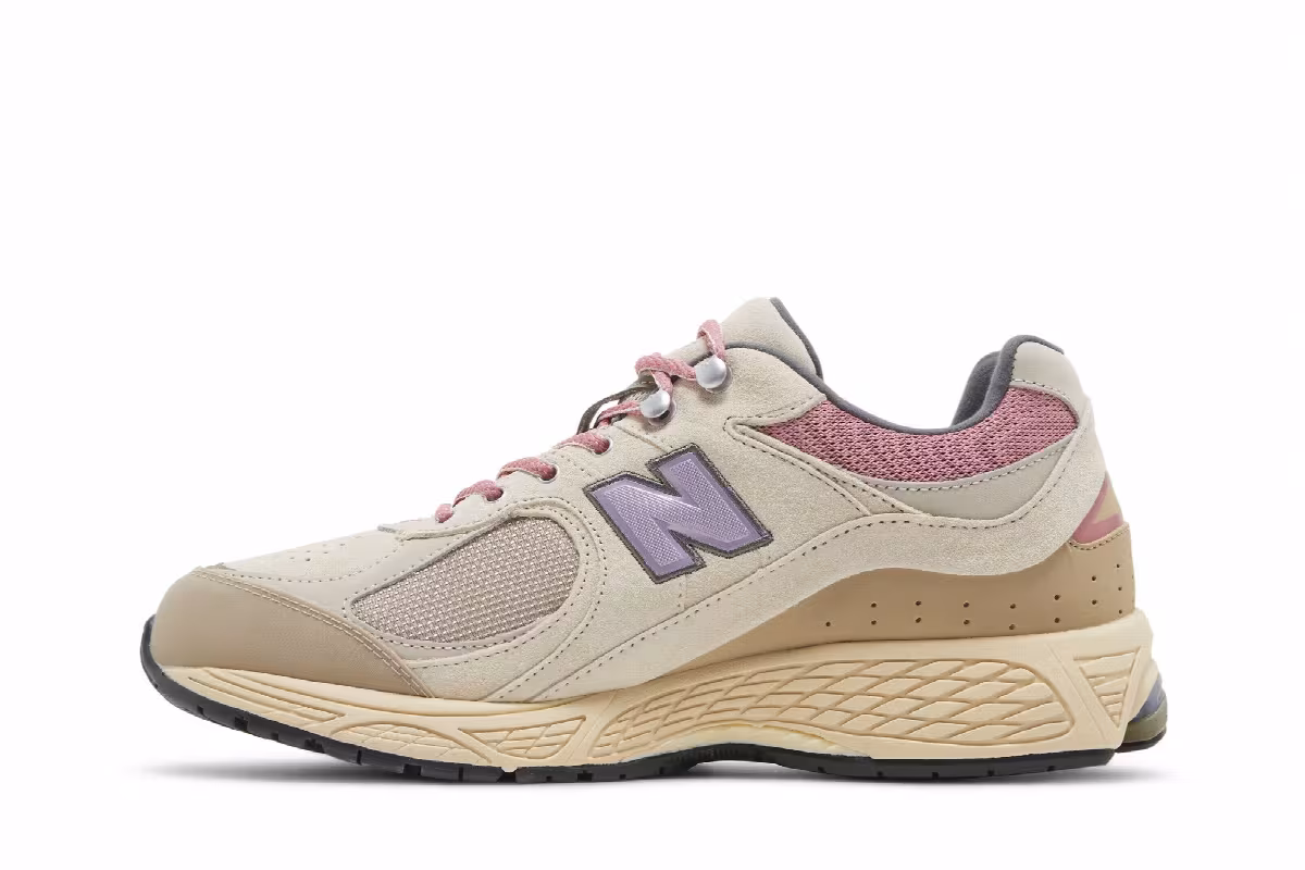 New Balance 2002R Hiking Pack - Beige, view 4