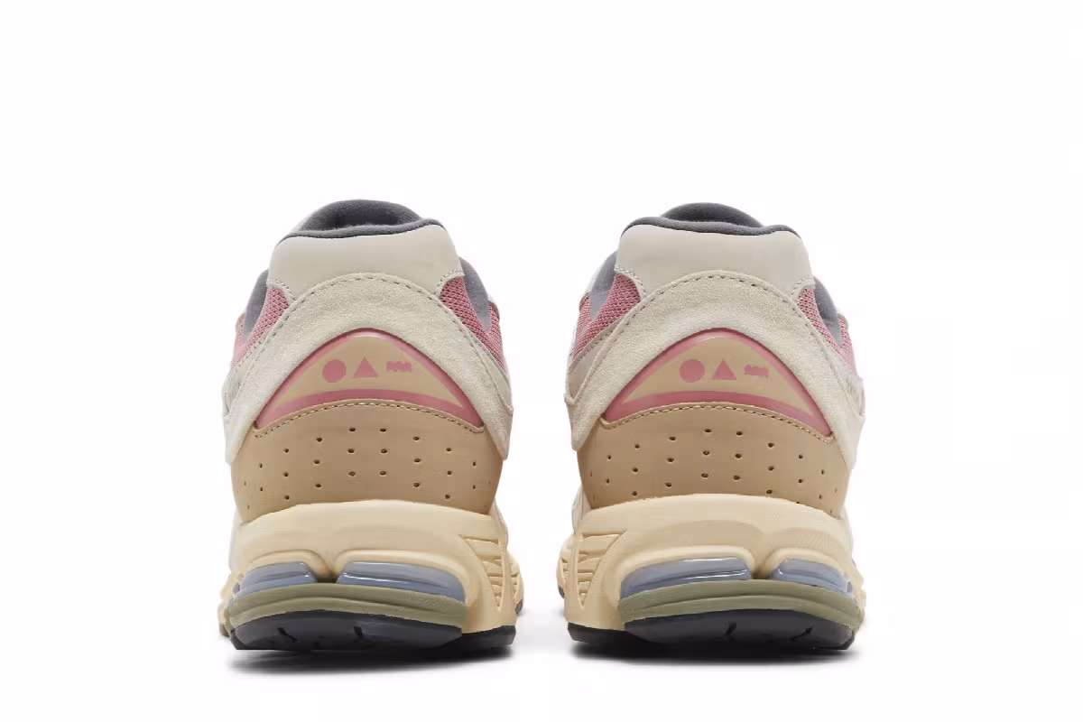 New Balance 2002R Hiking Pack - Beige, view 7