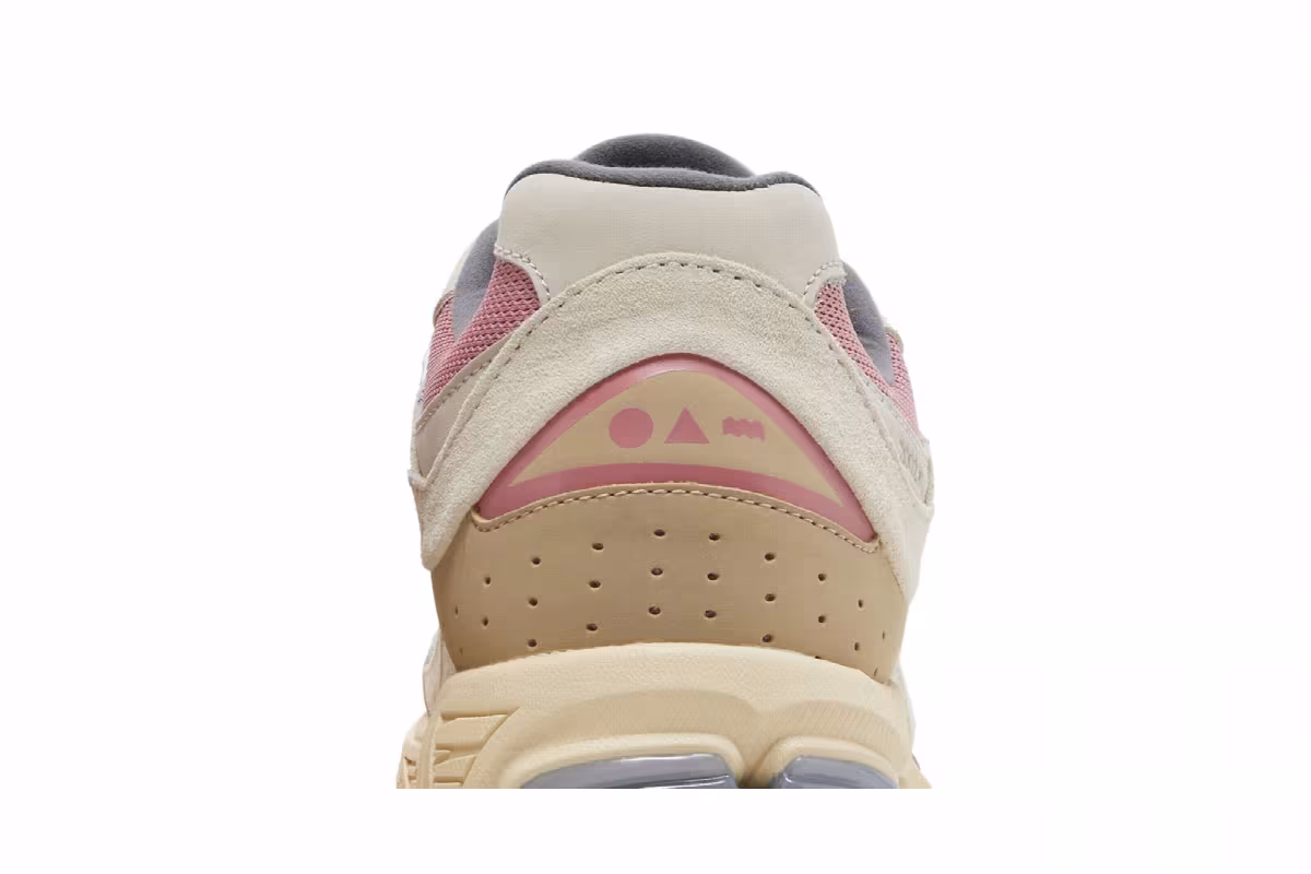 New Balance 2002R Hiking Pack - Beige, view 8