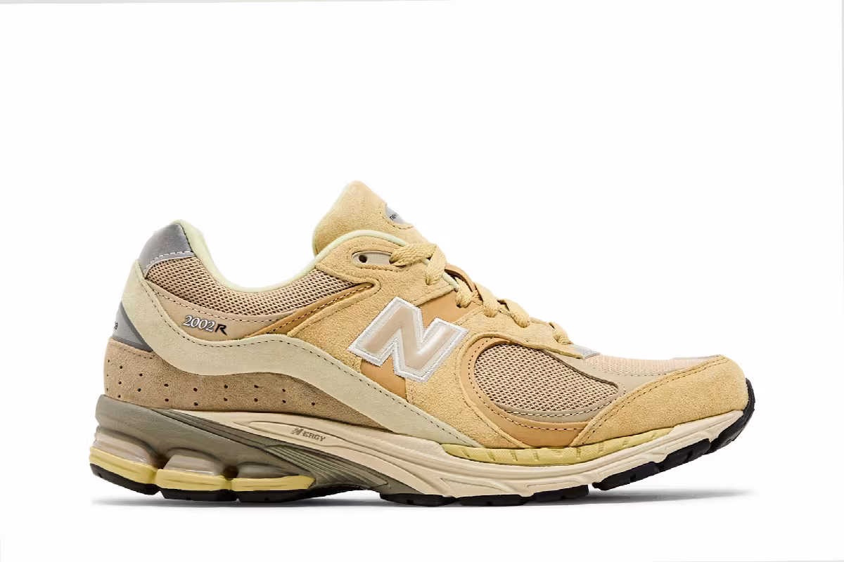 AURALEE x New Balance 2002R Sand, view 2