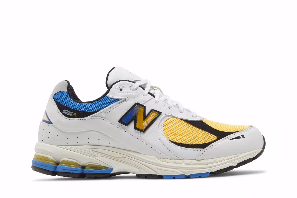 New Balance 2002R Vibrant Apricot, view 2
