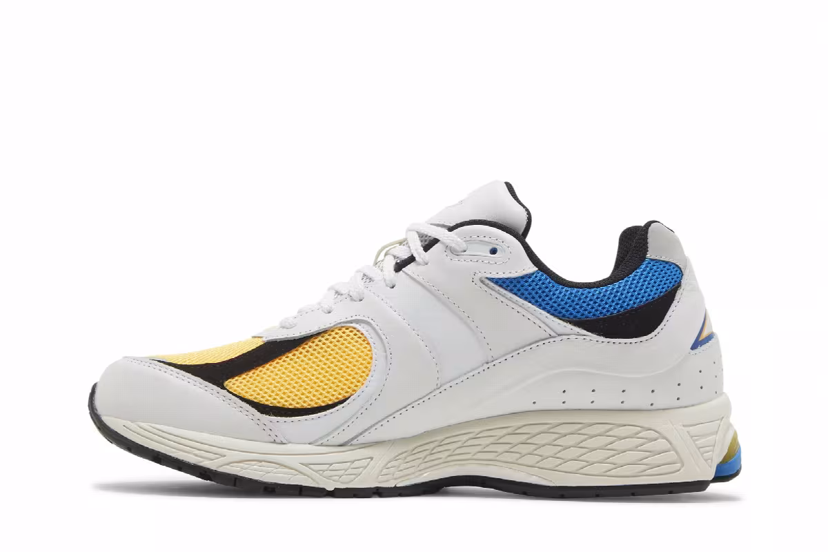 New Balance 2002R Vibrant Apricot, view 4