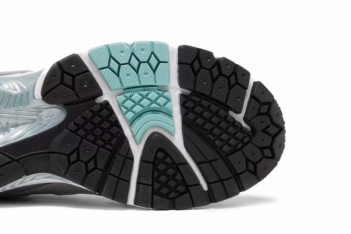atmos x New Balance 2002R Shibuya Rat, view 6