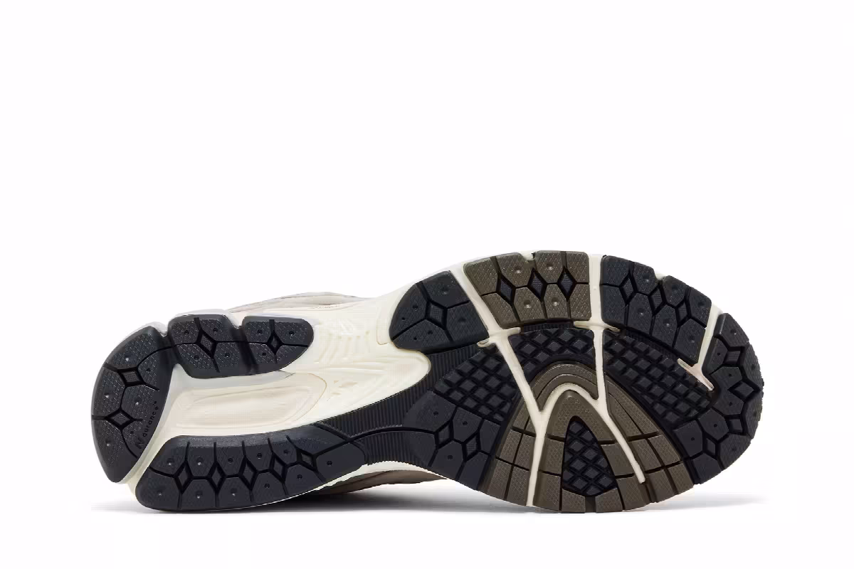 New Balance 2002R Warm Alpaca Light Chalkboard, view 5