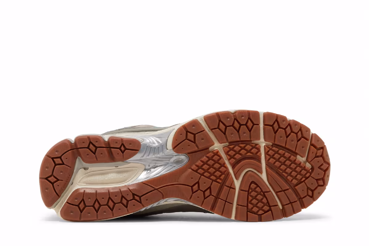 atmos x New Balance 2002R Oasis, view 5