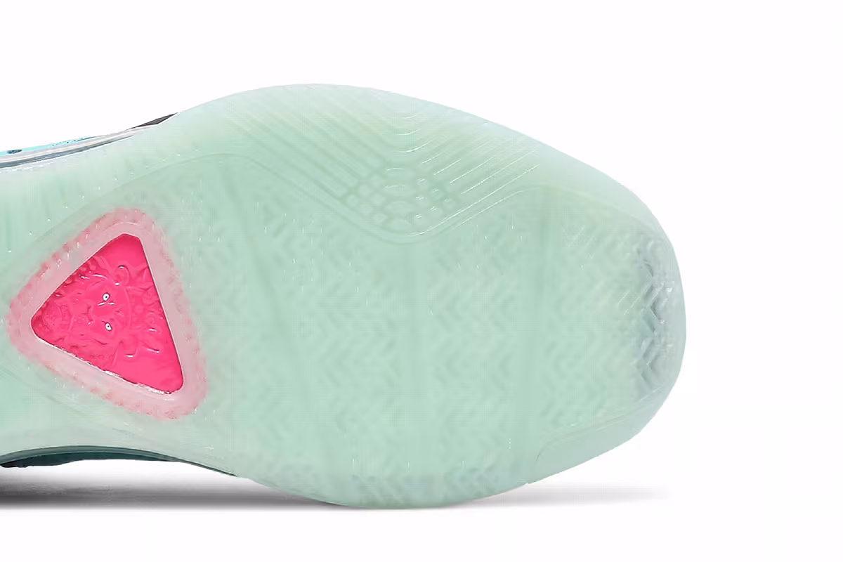 Nike LeBron 8 South Beach 2021, view 6