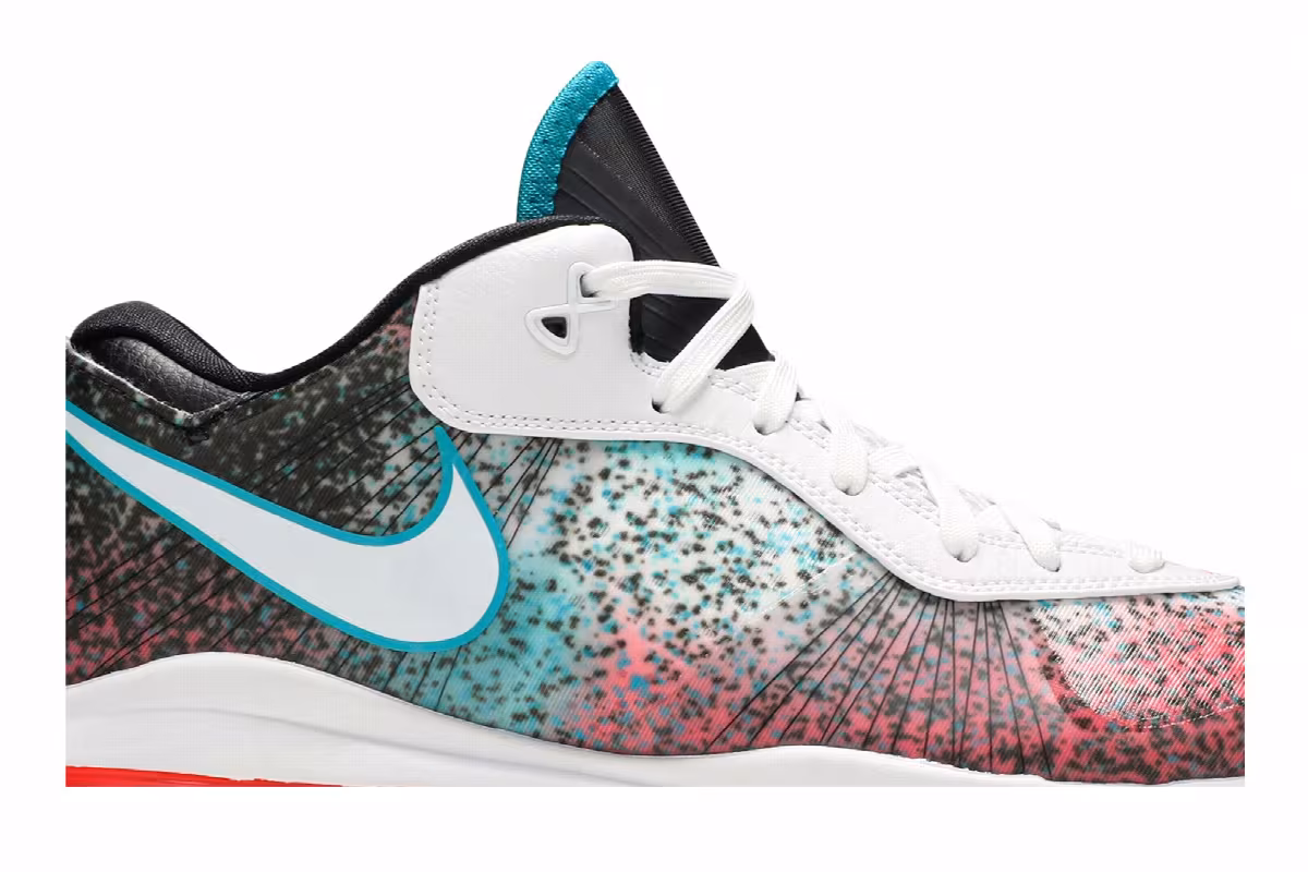 Nike LeBron 8 V/2 Low Miami Night 2021, view 3