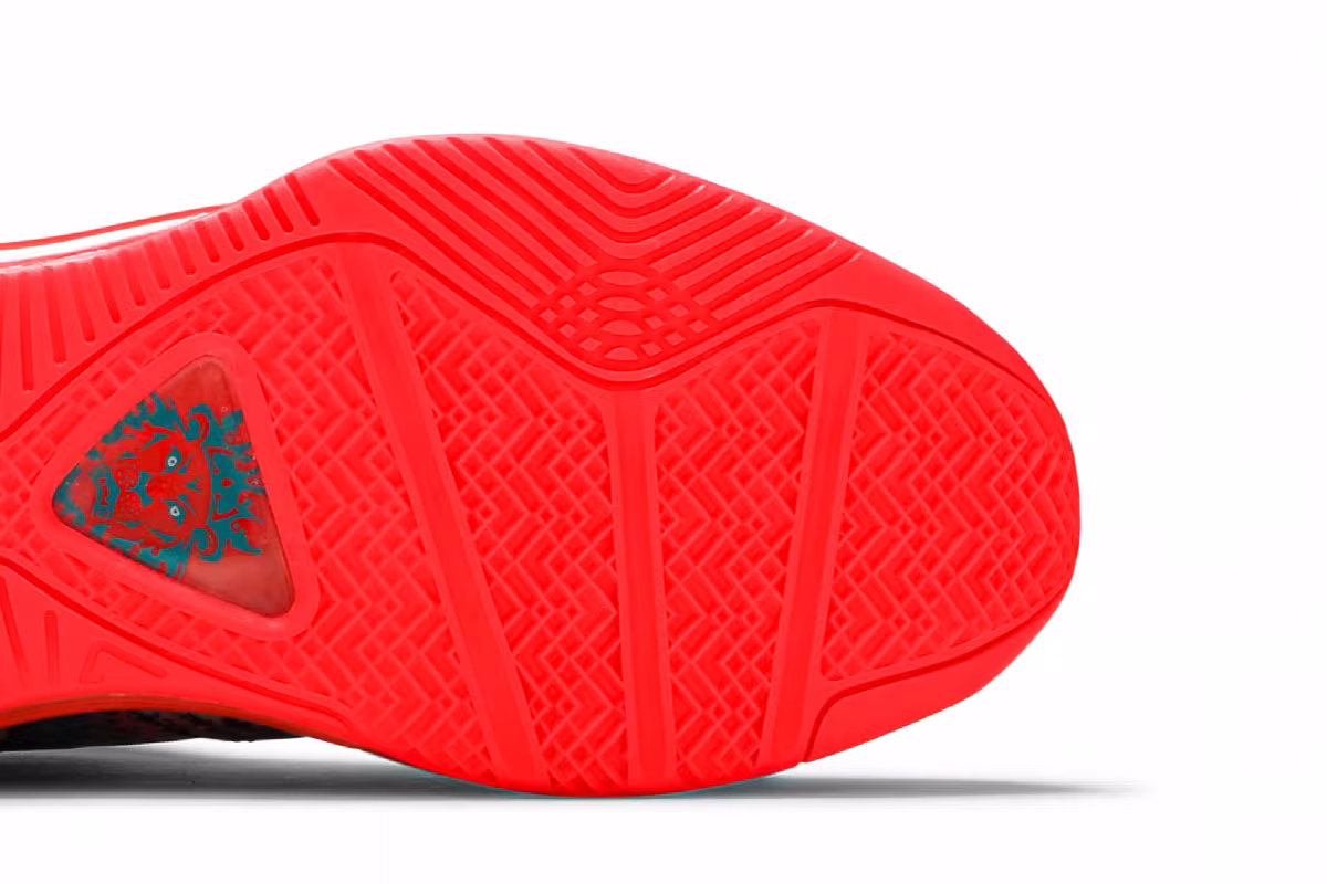 Nike LeBron 8 V/2 Low Miami Night 2021, view 6