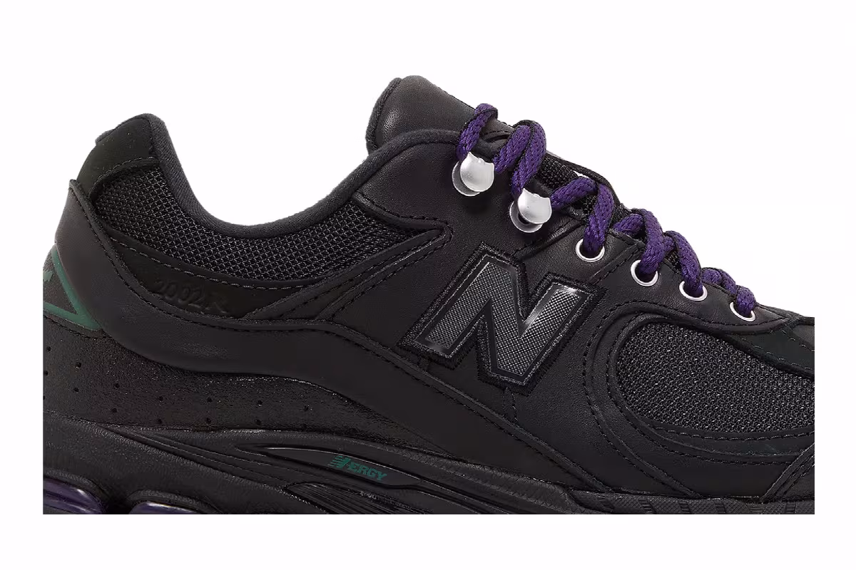 New Balance 2002R Hiking Pack - Black, view 3