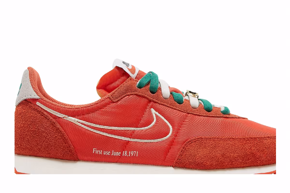 Nike Waffle Trainer 2 First Use - Orange, view 3