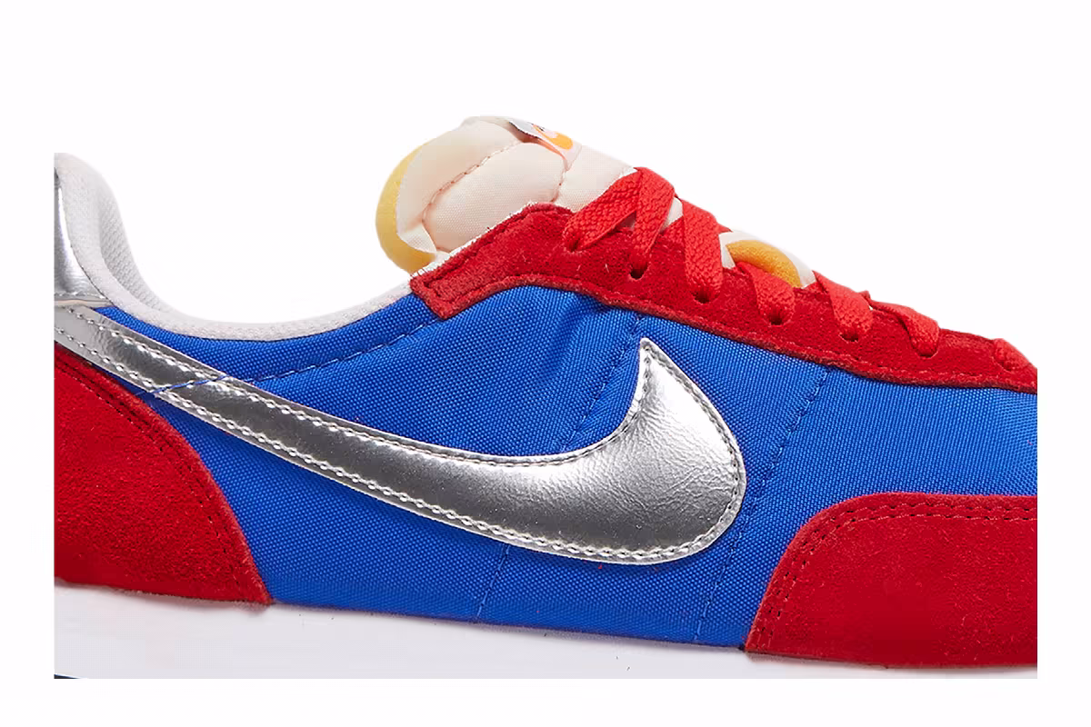 Nike Waffle Trainer 2 SP Hyper Royal University Red, view 3