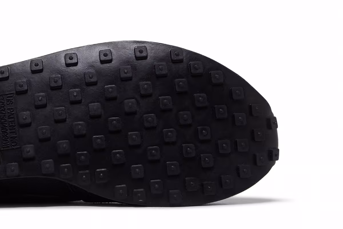 Nike Waffle Trainer 2 GS Black Dark Beetroot, view 6