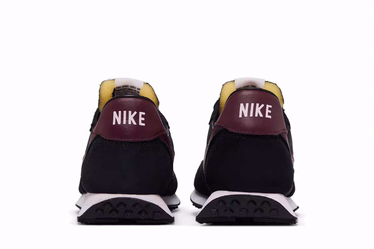 Nike Waffle Trainer 2 GS Black Dark Beetroot, view 7