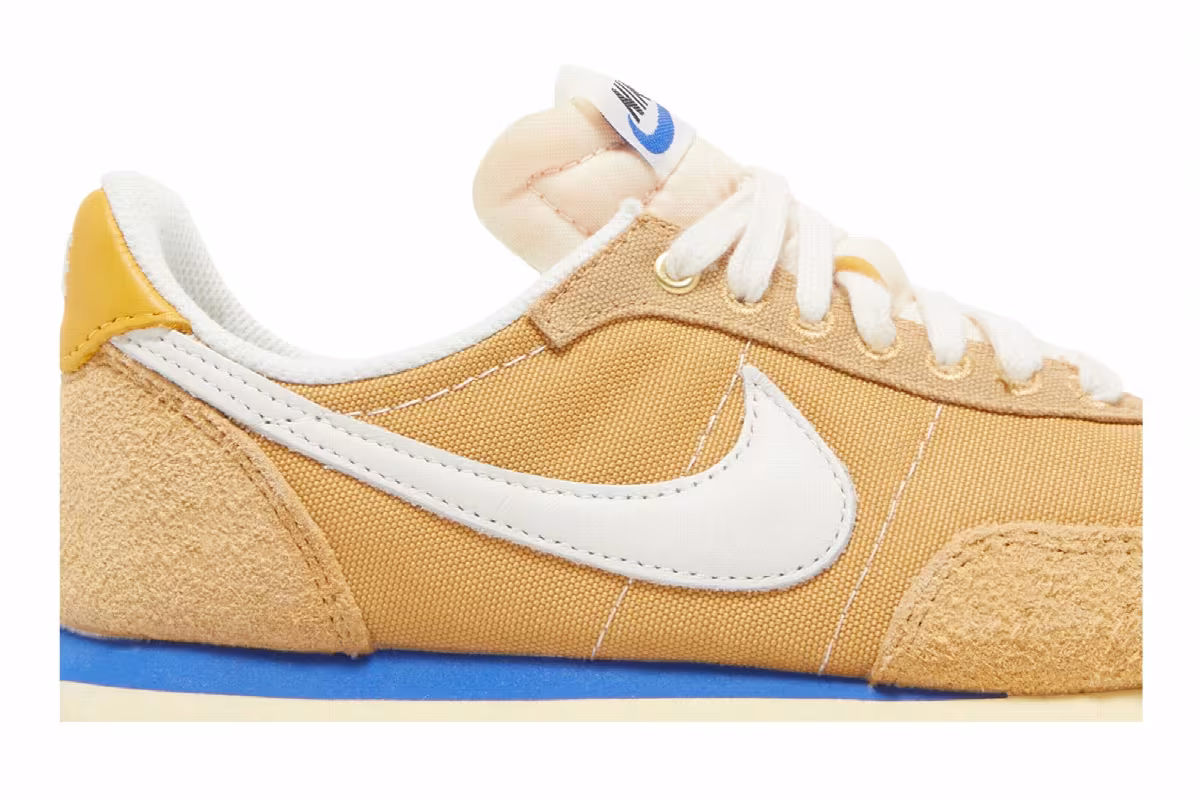 Nike Women's Waffle Trainer 2 Warm Core, view 3