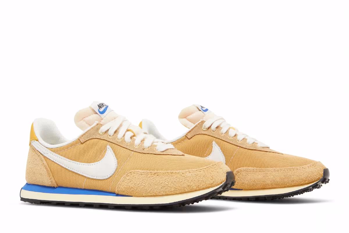 Nike Women's Waffle Trainer 2 Warm Core, view 9