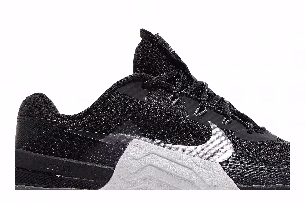 Nike Women's Metcon 7 Black White, view 3
