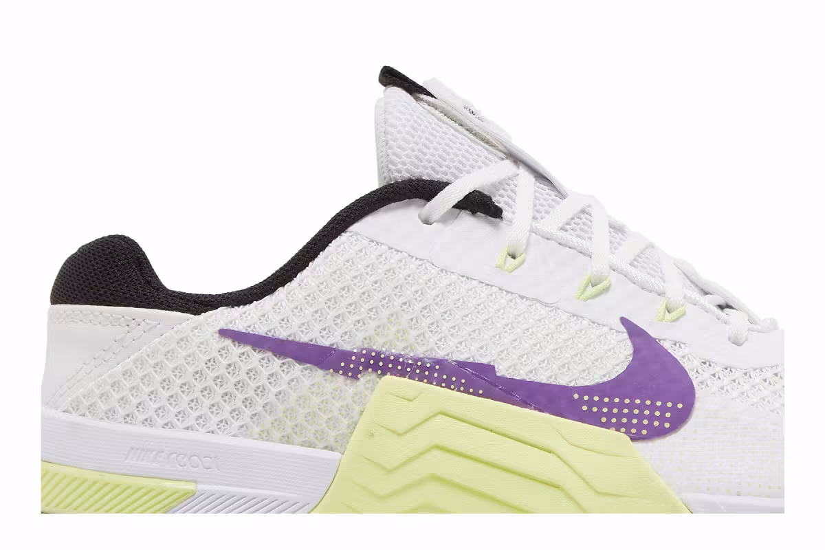 Nike Women's Metcon 7 White Light Lemon Twist, view 3