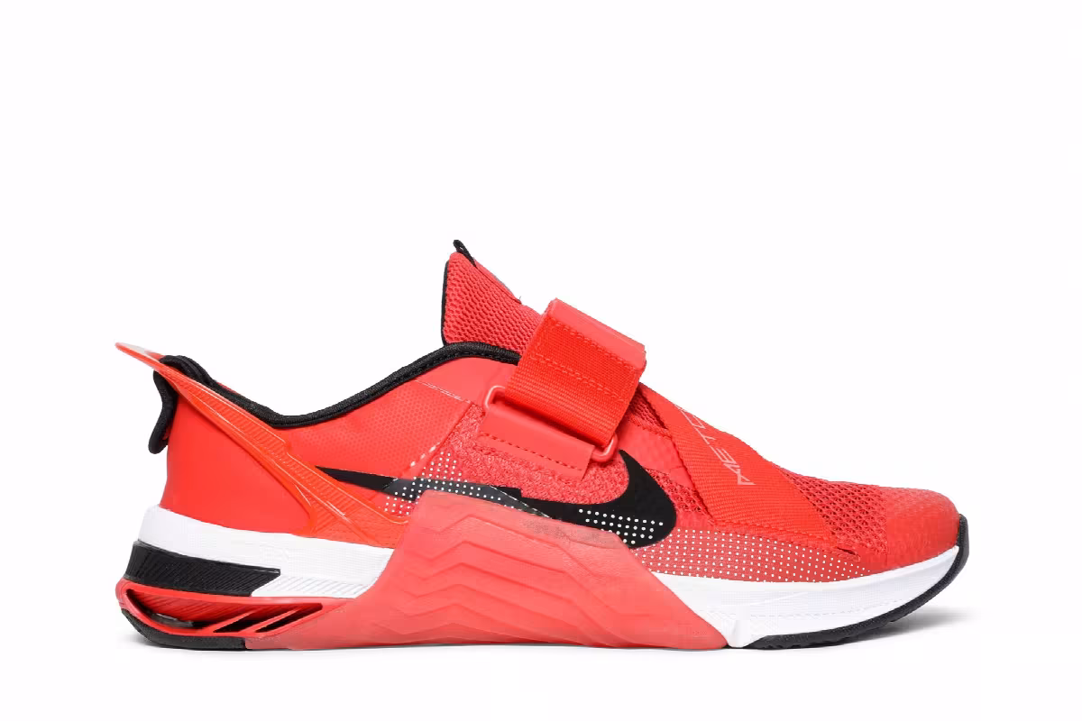 Nike Metcon 7 FlyEase Chile Red, view 2