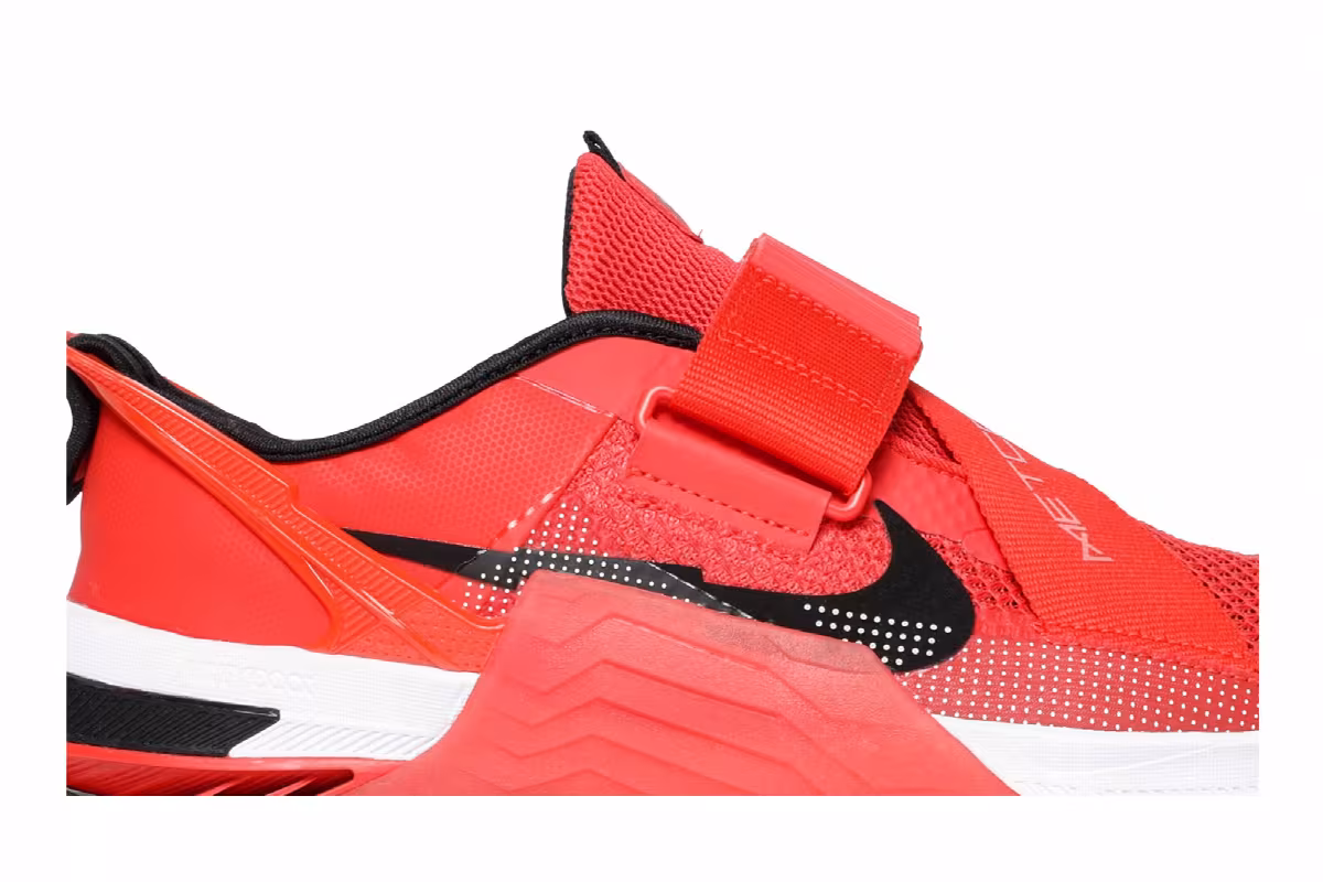 Nike Metcon 7 FlyEase Chile Red, view 3